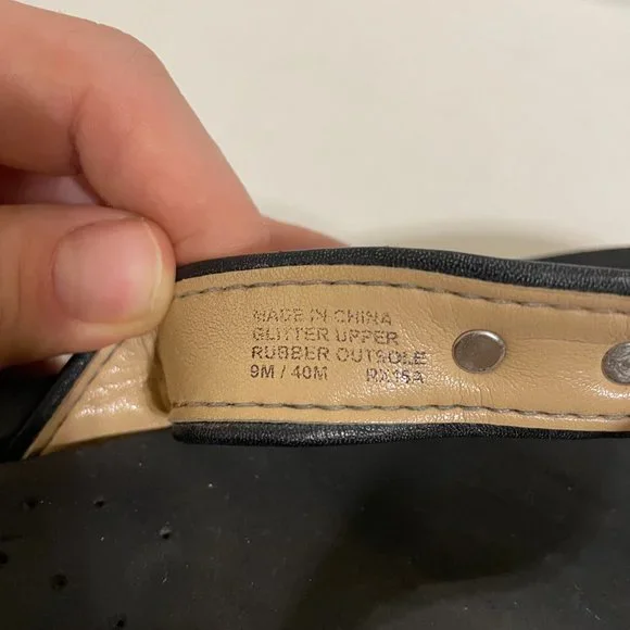 Michael Kors Black Platform Glitter Flip Flops - Picture 9 of 11